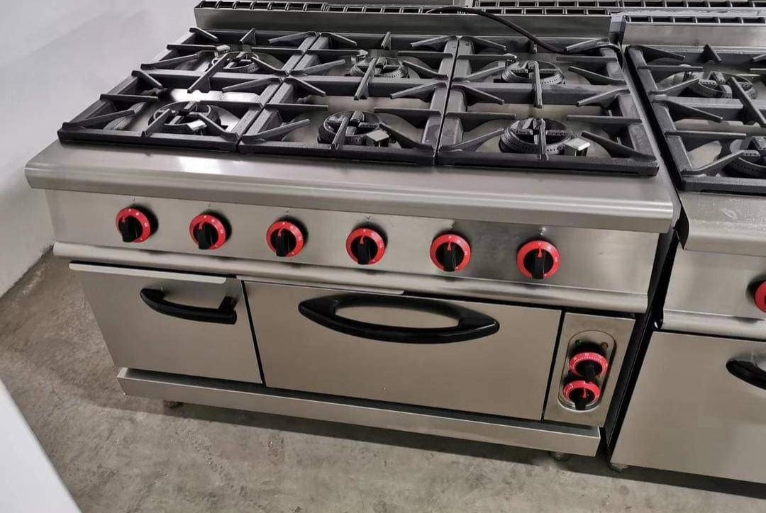 Industrial Six (6) Burners Gas Cooker Range with Oven