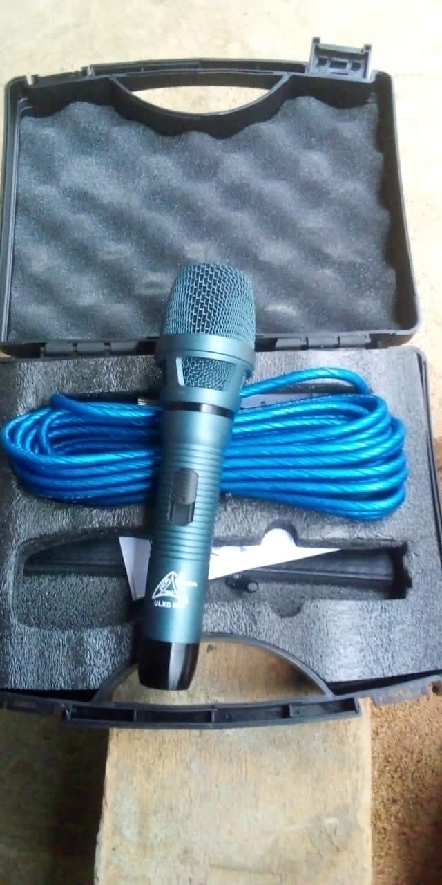 Wired ULXD 820 SPECIAL CORD MICROPHONE